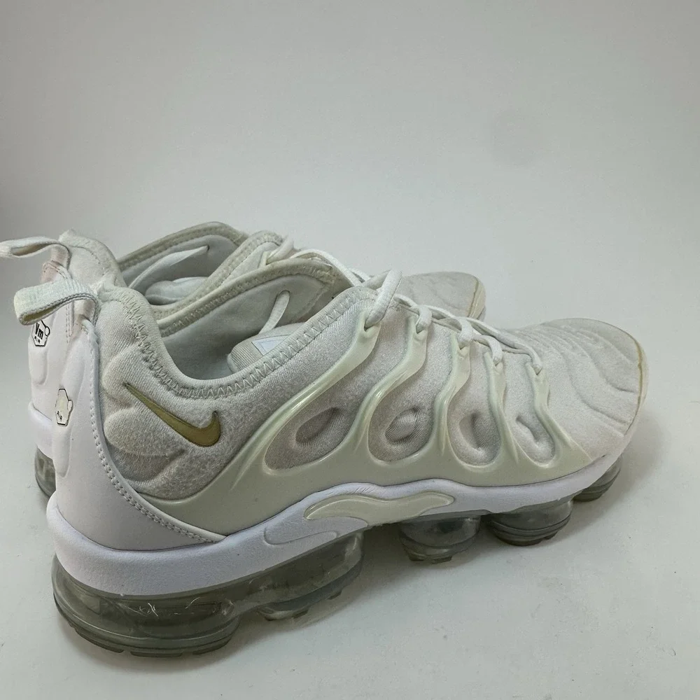 Size 10.5 - Nike Air VaporMax Plus White
